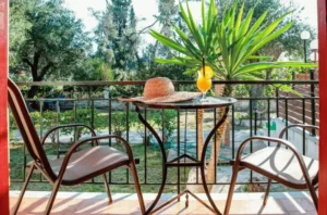 رحلة الأحلام إلى اليونان: 7 أيام في كاليمونس بسعر لا يُصدق!