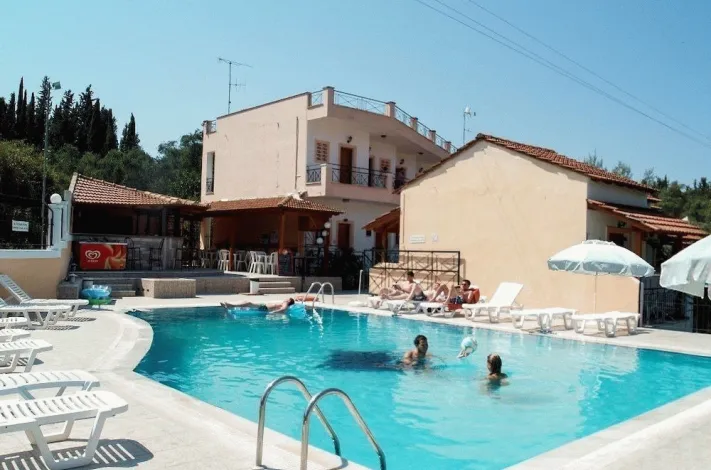 رحلة الأحلام إلى اليونان: 7 أيام في كاليمونس بسعر لا يُصدق!